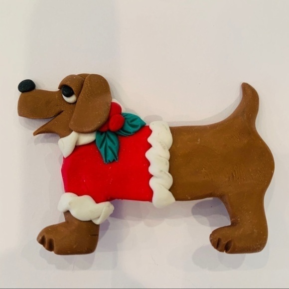 💐5/25 Christmas “clay” molded large dog in outfit - Picture 1 of 8